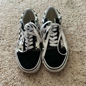 Old Skool Checkered Vans